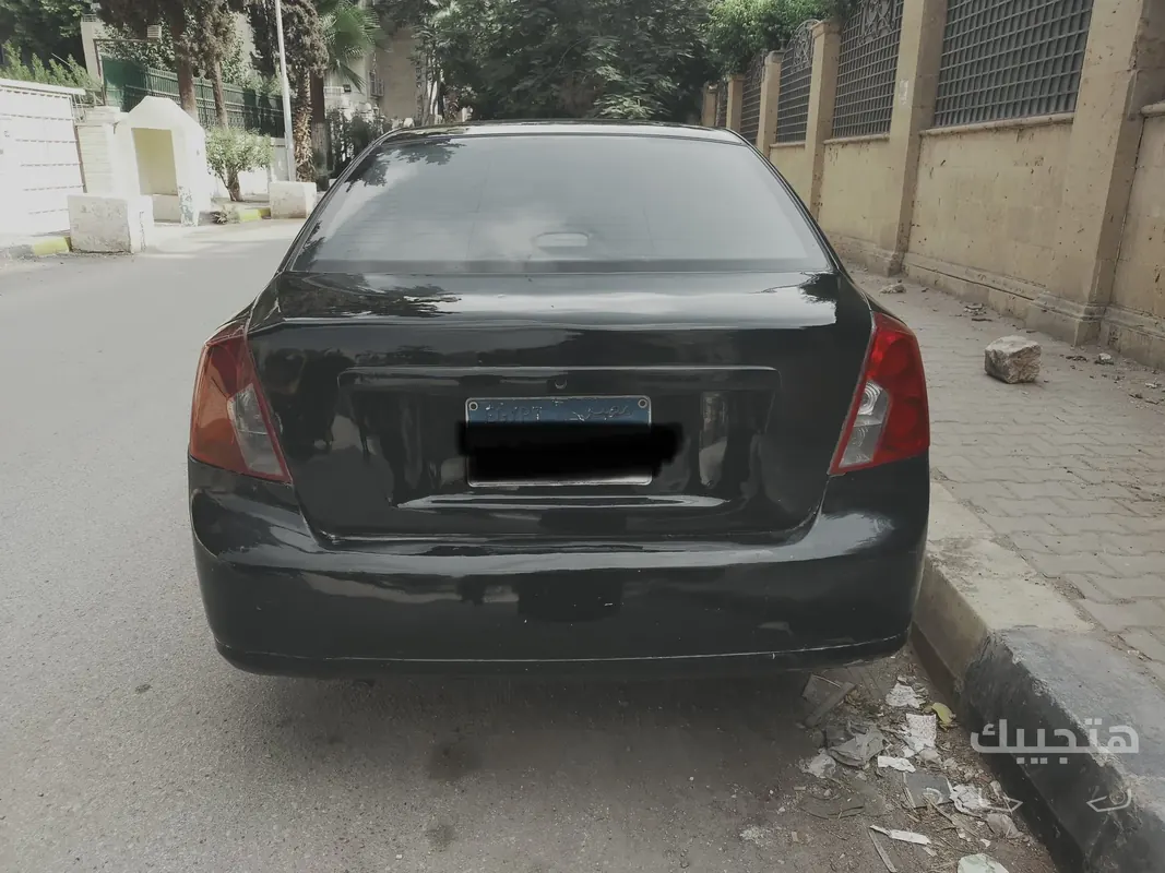 Boot and rear view of 2009 Chevrolet Optra