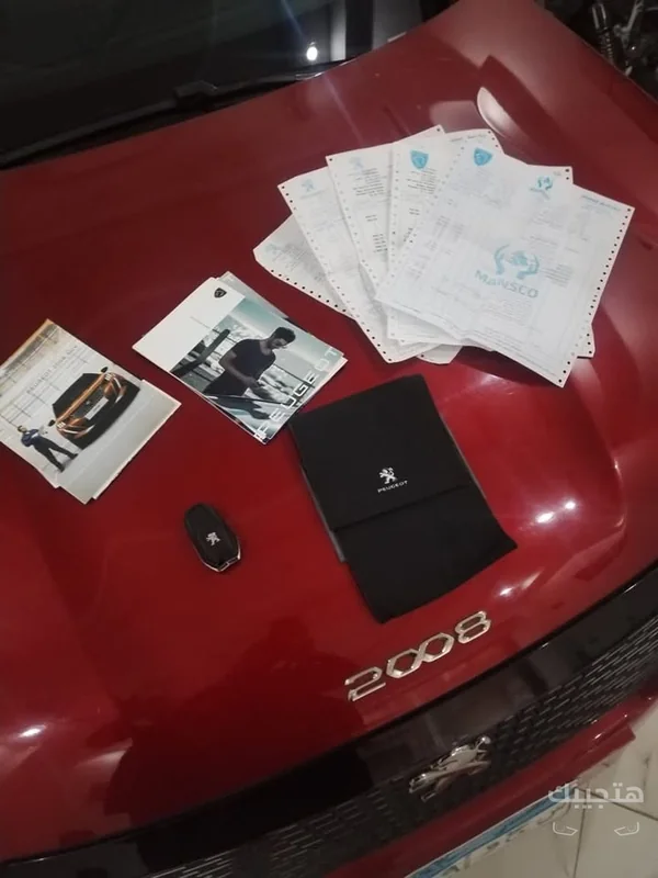 منظر أمامي لسيارة بيجو 2008 موديل 2022