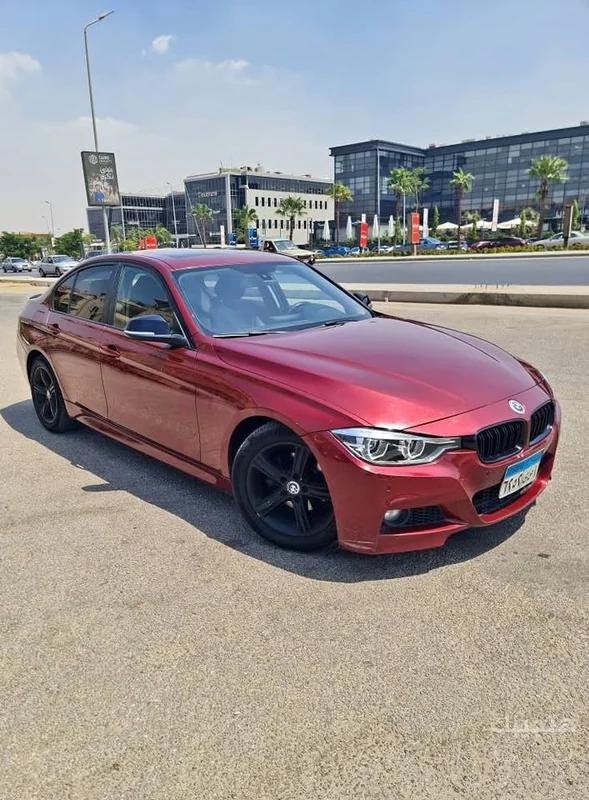 Front view of 2015 BMW 320i