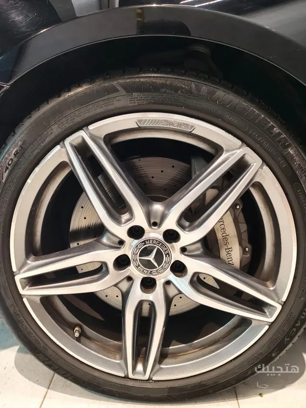 side view of 2019 Mercedes-Benz E300