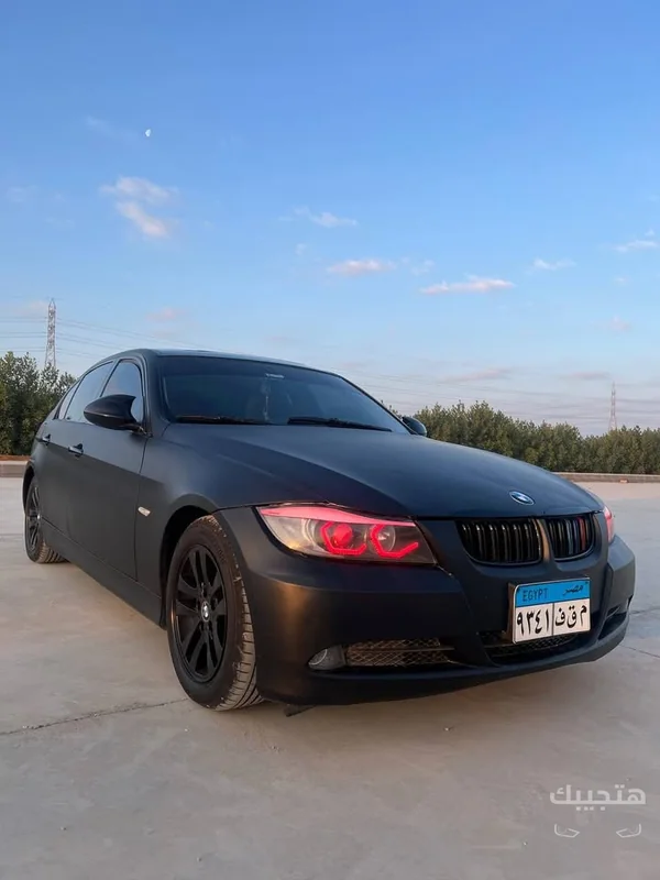 Front view of 2008 BMW 320i