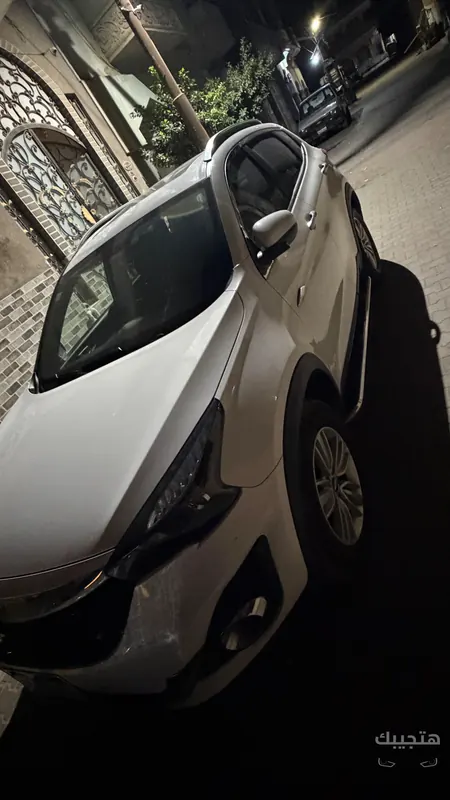 side and front view of 2021 Chery Tiggo 7 Pro