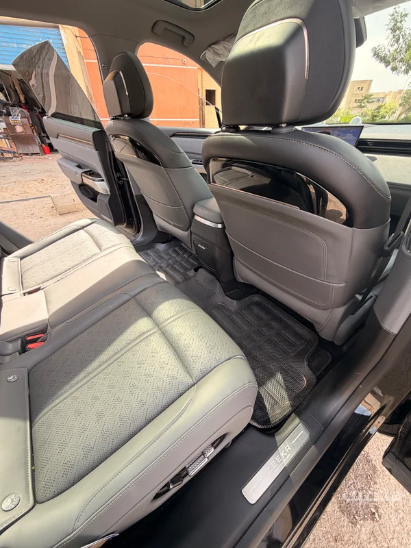 Interior view of 2025 Zeekr 7X