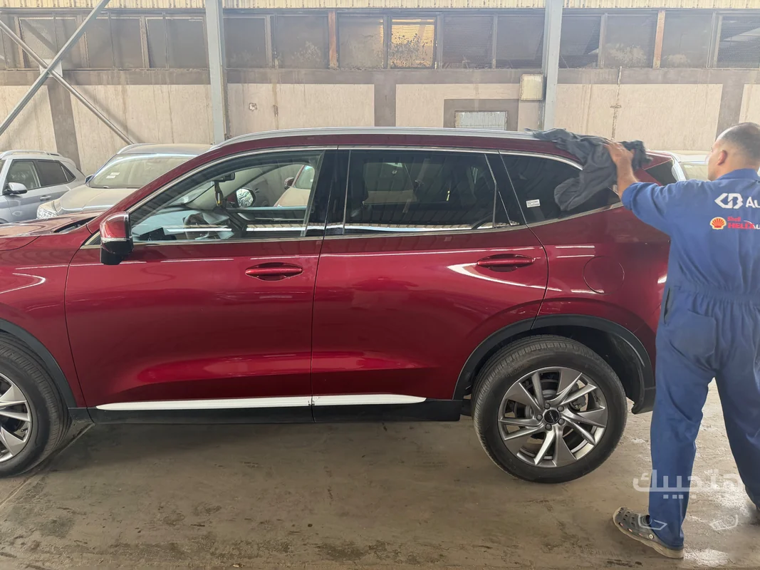side view of 2024 Haval H6