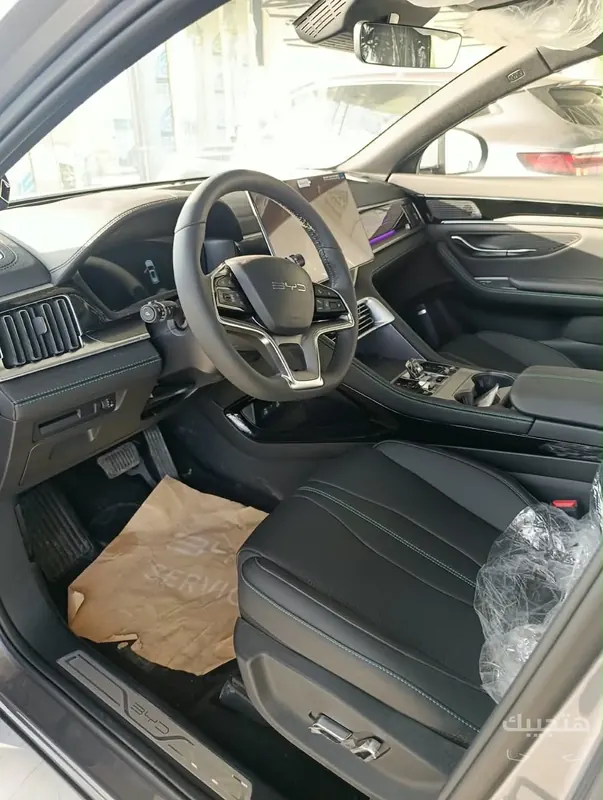 Interior view of 2027 BYD Sealion 6 DM-i