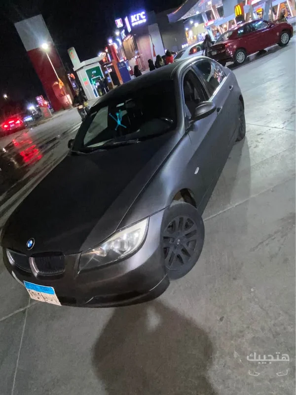 Front and side view of 2007 BMW 316i