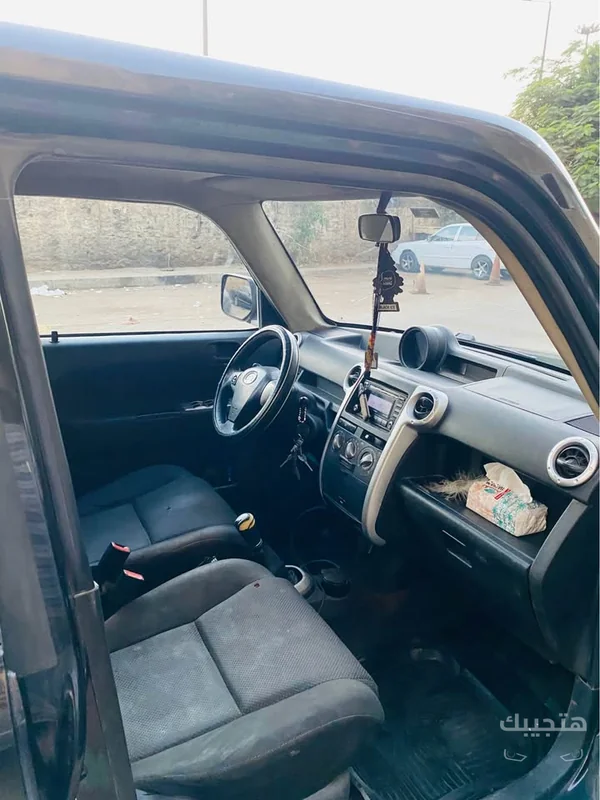 Interior and dashboard view of 2010 Great Wall Poer