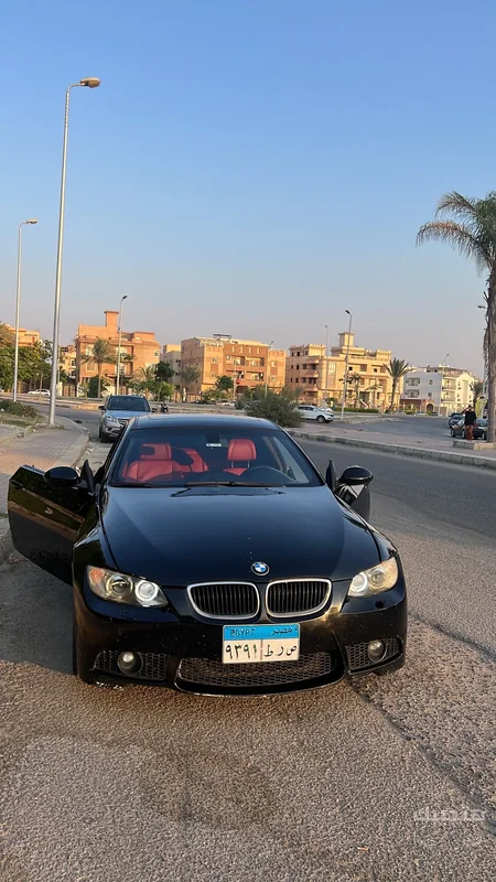 Front view of 2008 BMW 325i