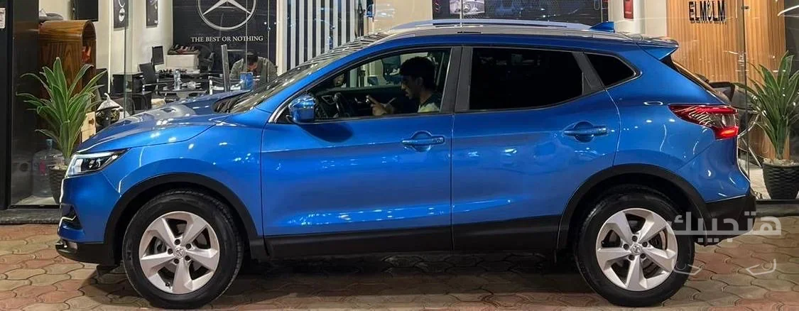 side view of 2019 Nissan Qashqai