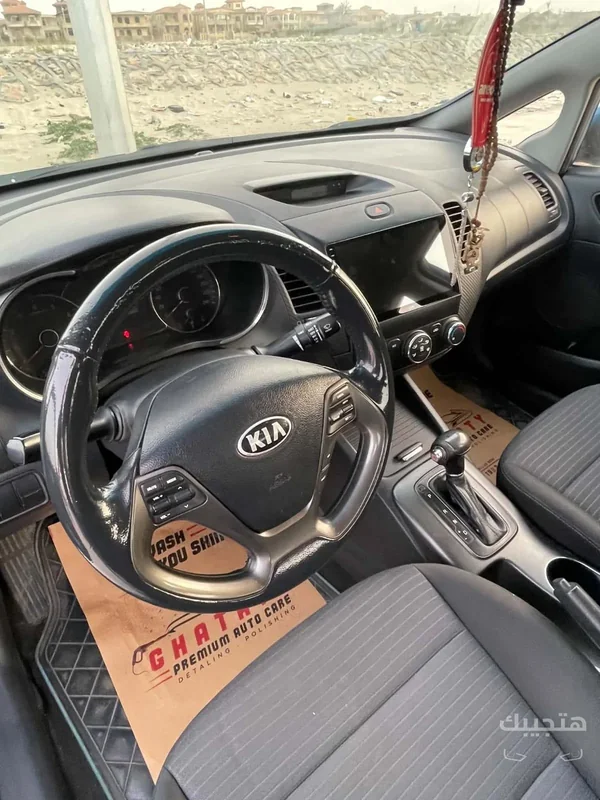 Interior view of 2014 Kia Cerato