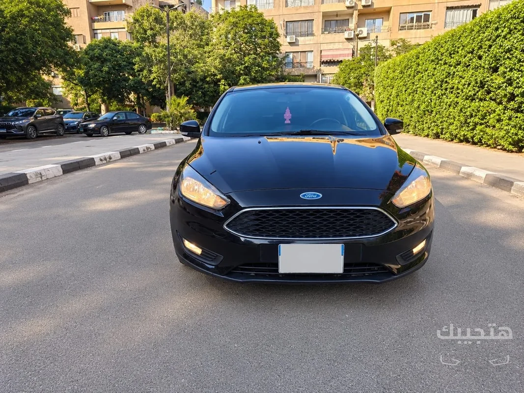 Front view of 2018 Ford Focus