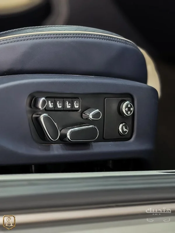 Interior view of 2021 Bentley Continental GT