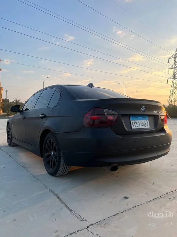 Rear and side view of 2008 BMW 320i