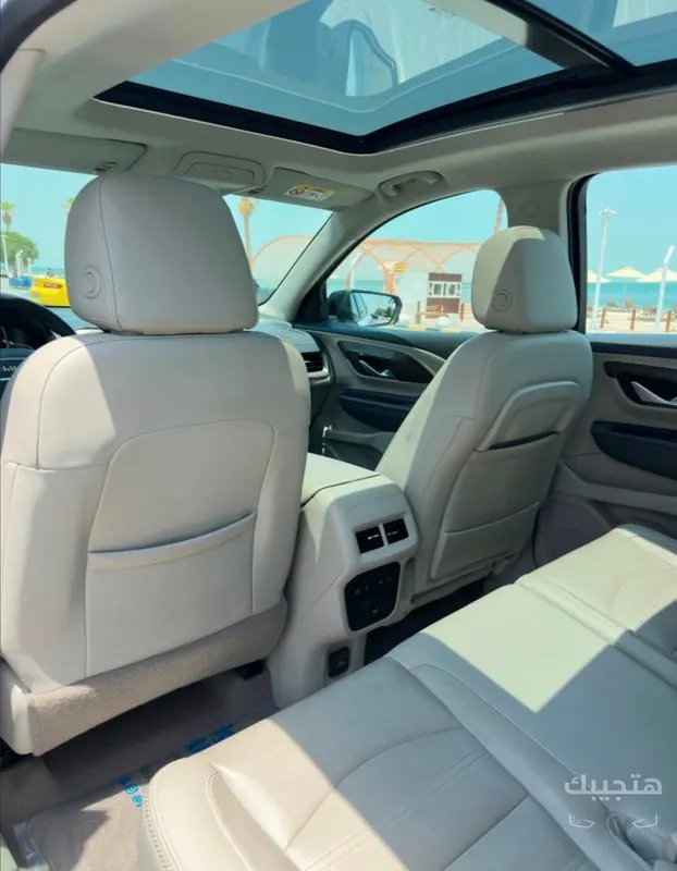 Interior view of 2022 GMC Terrain