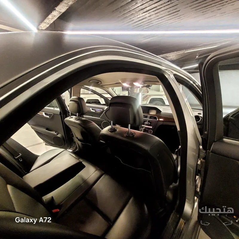 Interior view of 2013 Mercedes-Benz C180