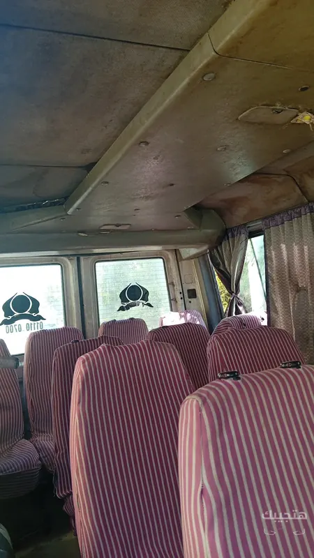 Interior view of 2005 Mercedes-Benz Sprinter