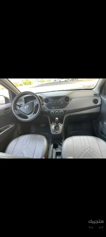 Interior view of 2016 Hyundai i10