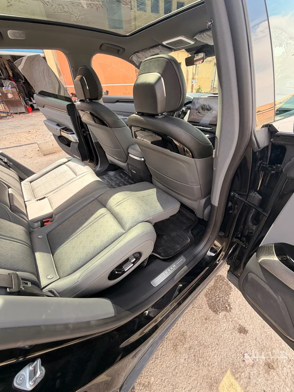 Interior view of 2025 Zeekr 7X