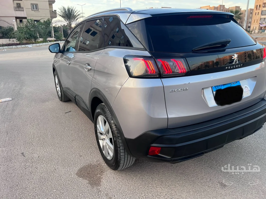 Rear and side view of 2022 Peugeot 3008