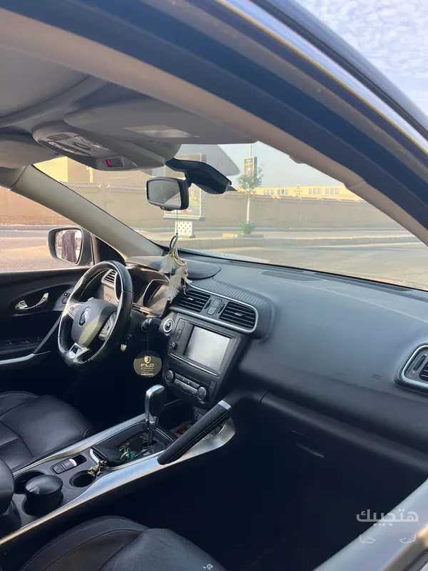 Interior view of 2019 Renault Kadjar