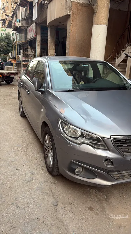Front and side view of 2020 Peugeot 301