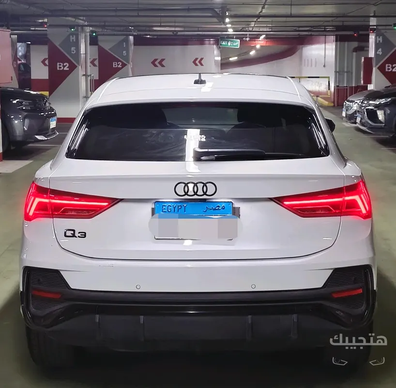 Rear view of 2024 Audi Q3