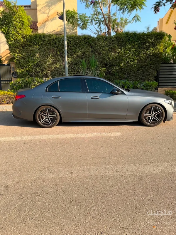 side view of 2025 Mercedes-Benz C200