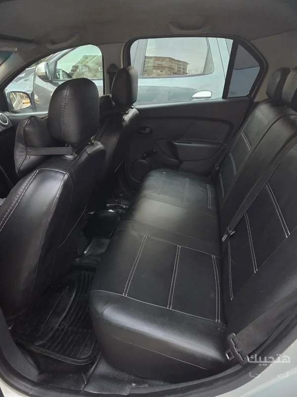 Interior view of 2016 Renault Logan