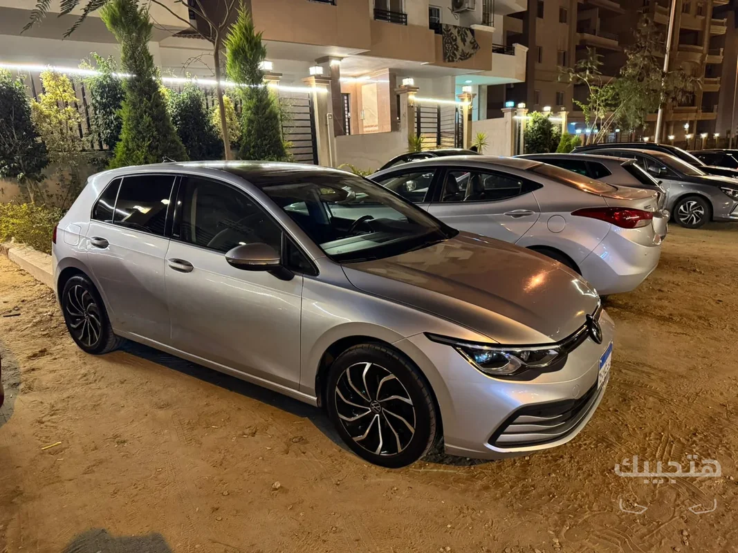 side and front view of 2024 Volkswagen Golf
