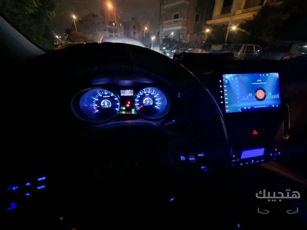 Interior and dashboard view of 2016 Hyundai iX 35