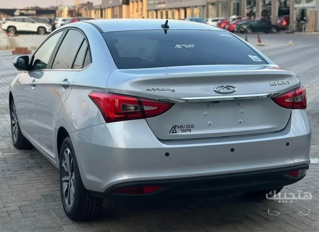 Rear and side view of 2027 Chery Arrizo 5