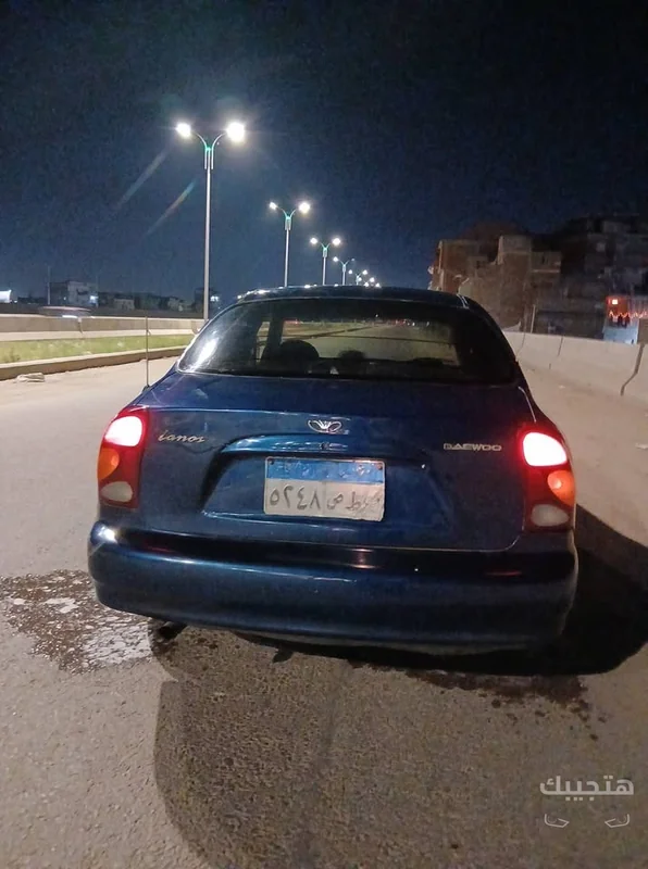 Rear view of 2001 Daewoo Lanos