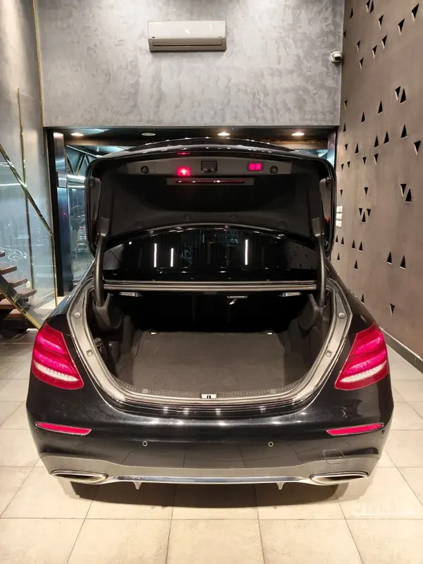 Boot and rear view of 2019 Mercedes-Benz E300