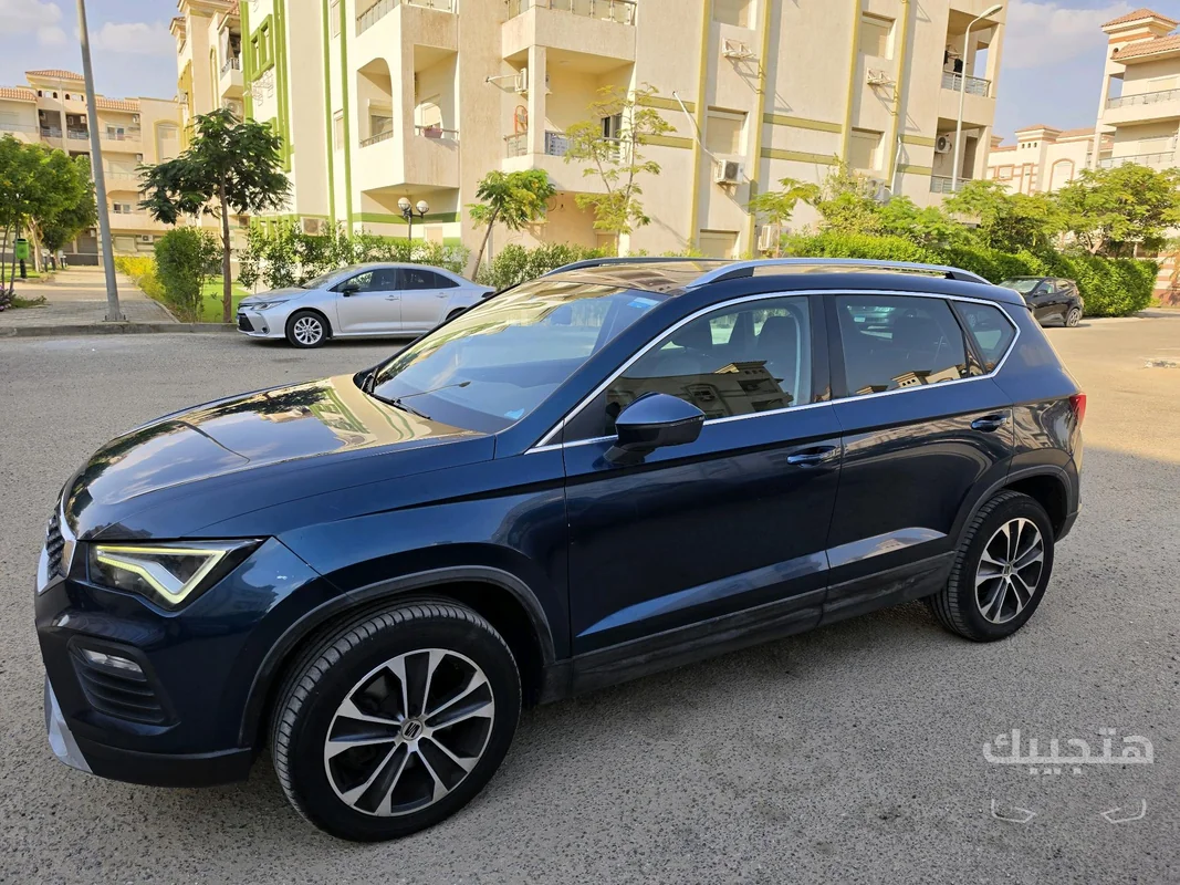side view of 2021 SEAT Ateca