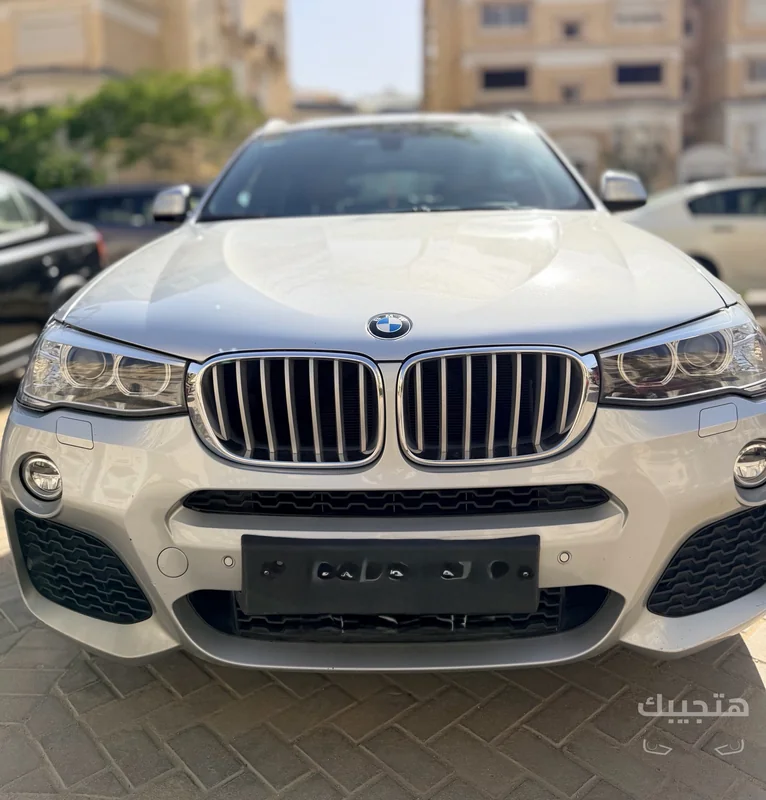 Front view of 2017 BMW X4
