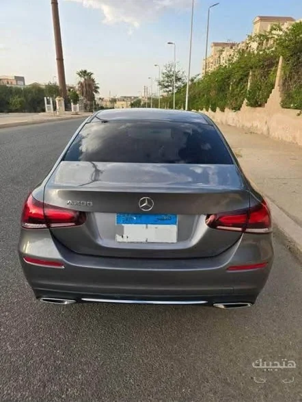 منظر خلفي لسيارة مرسيدس بنز أي200 موديل 2020