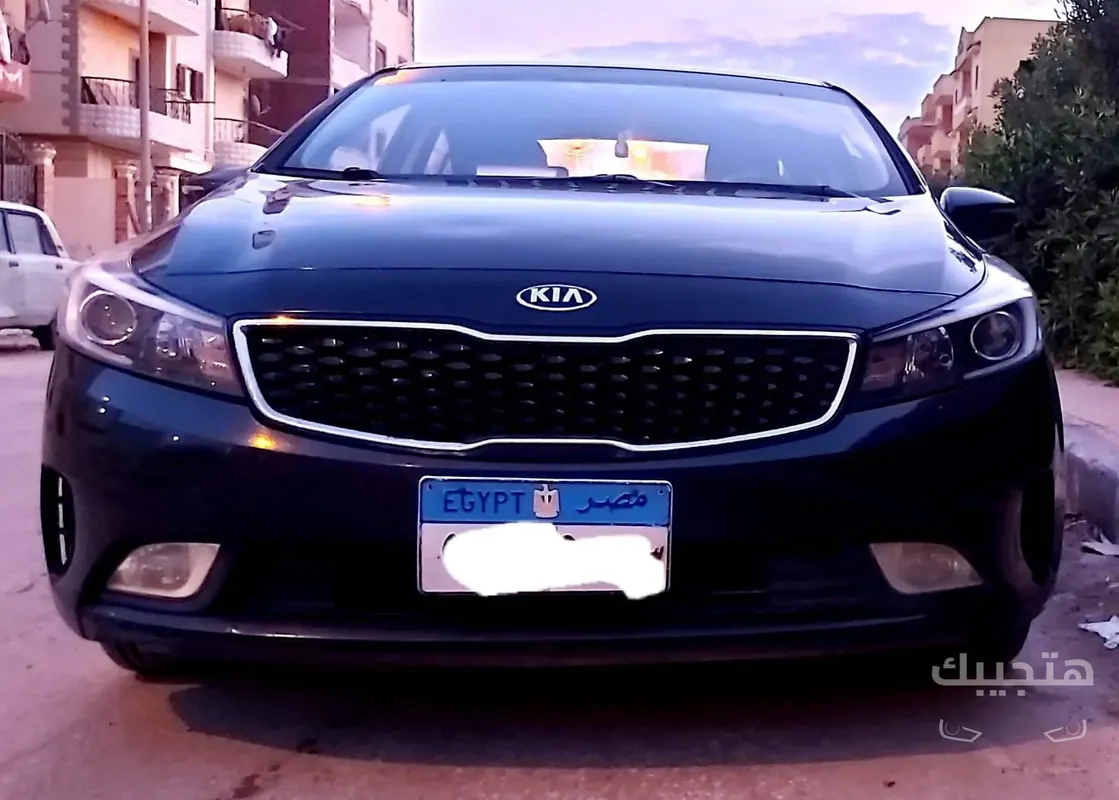 Front view of 2017 Kia Cerato
