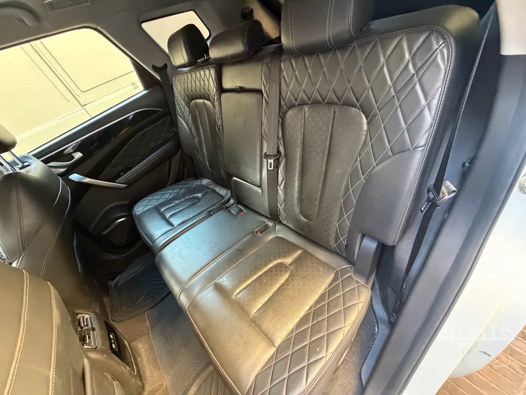 Interior view of 2022 Jetour X95