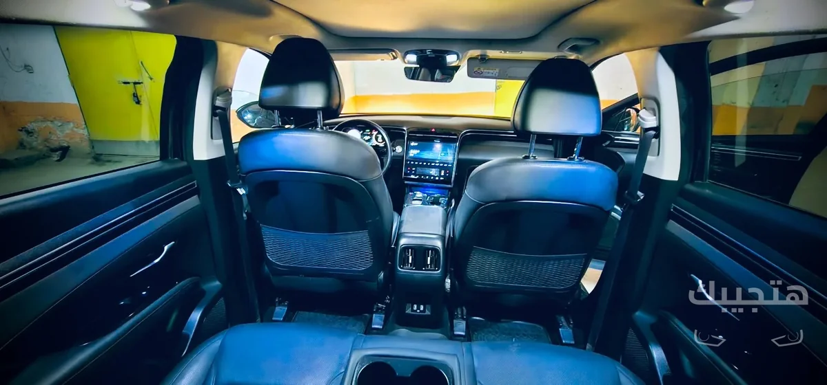 Interior view of 2022 Hyundai Tucson