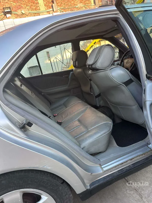 Interior view of 1996 Mercedes-Benz E200