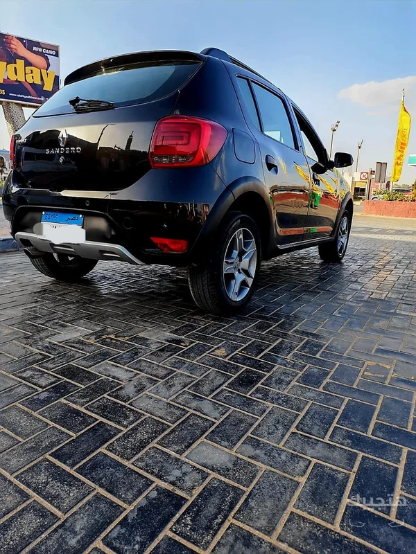 Rear, side and boot view of 2022 Renault Sandero