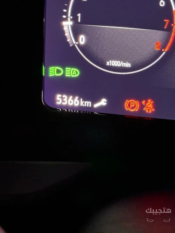 Dashboard and interior view of 2024 Opel Mokka