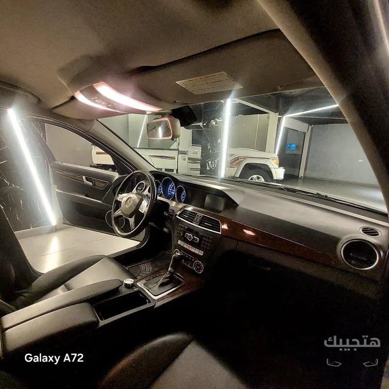Interior view of 2013 Mercedes-Benz C180
