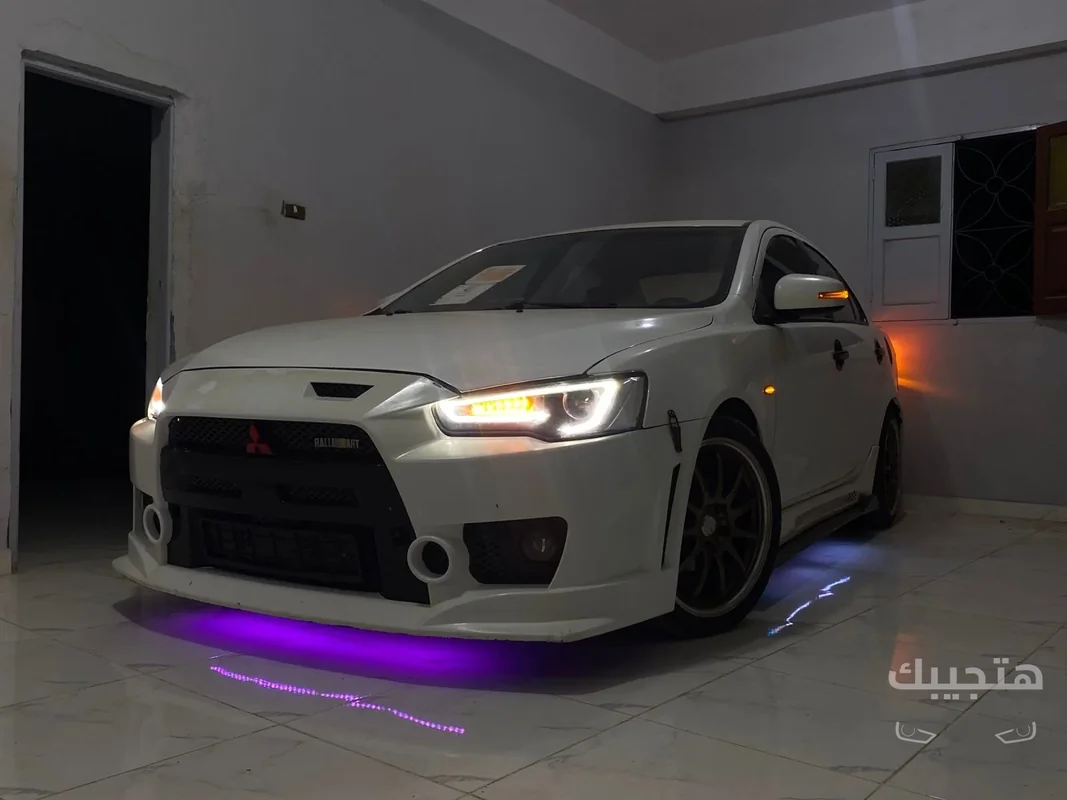 Front and side view of 2016 Mitsubishi Lancer