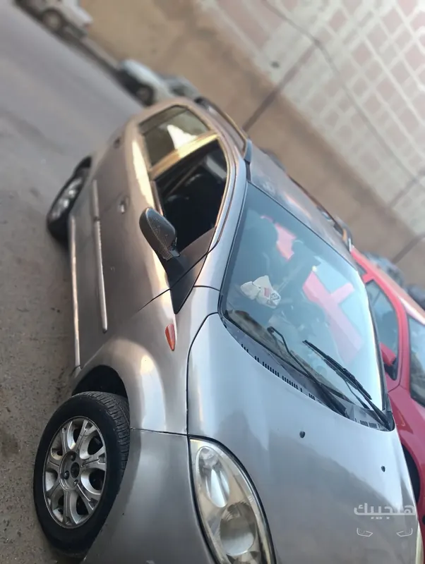 Front and side view of 2008 Chery Envy