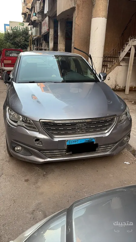 منظر أمامي لسيارة بيجو 301 موديل 2020