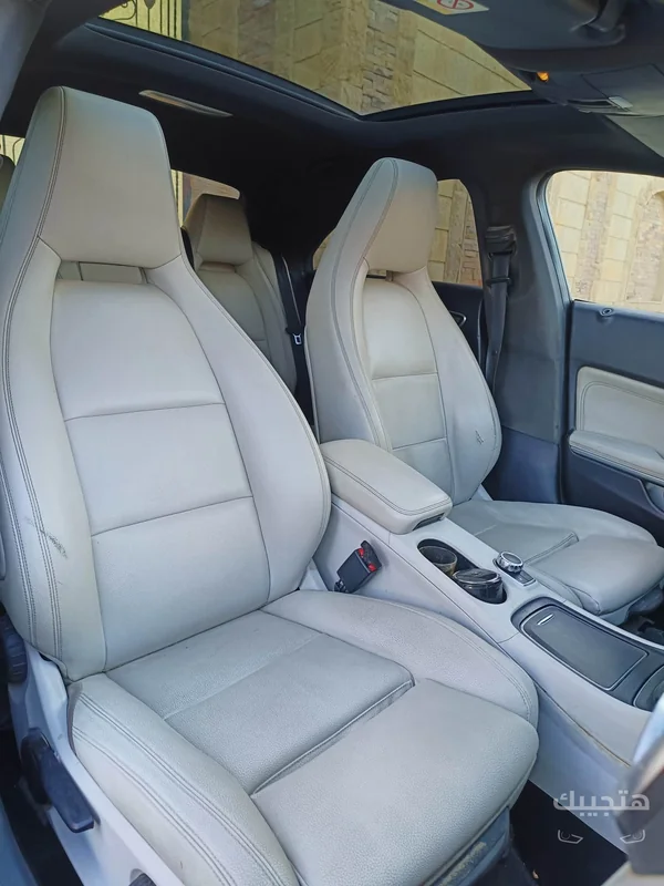 Interior view of 2018 Mercedes-Benz CLA 180