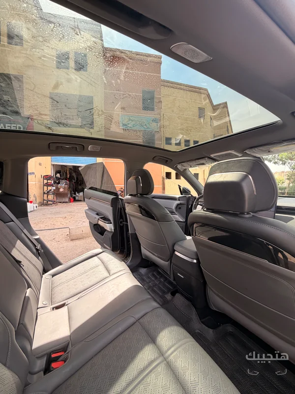 Interior view of 2025 Zeekr 7X