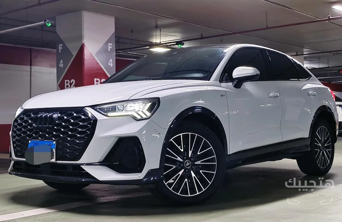Front and side view of 2024 Audi Q3